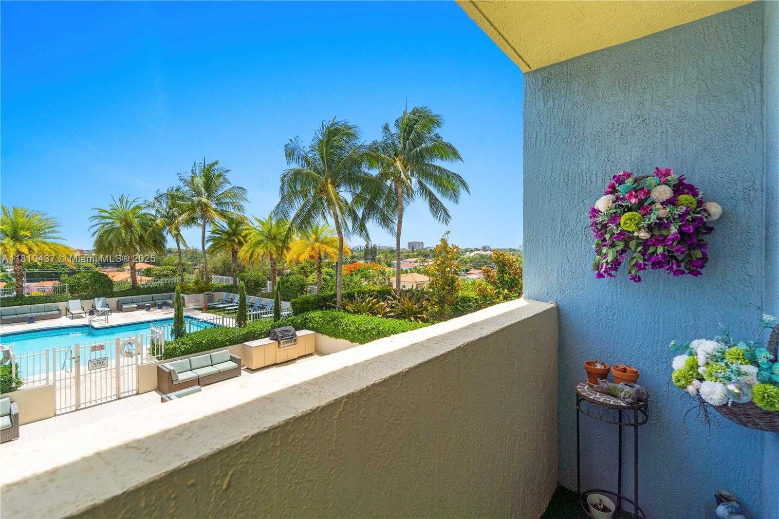 Small Image of 3000 CORAL WAY #510, Miami Number 17