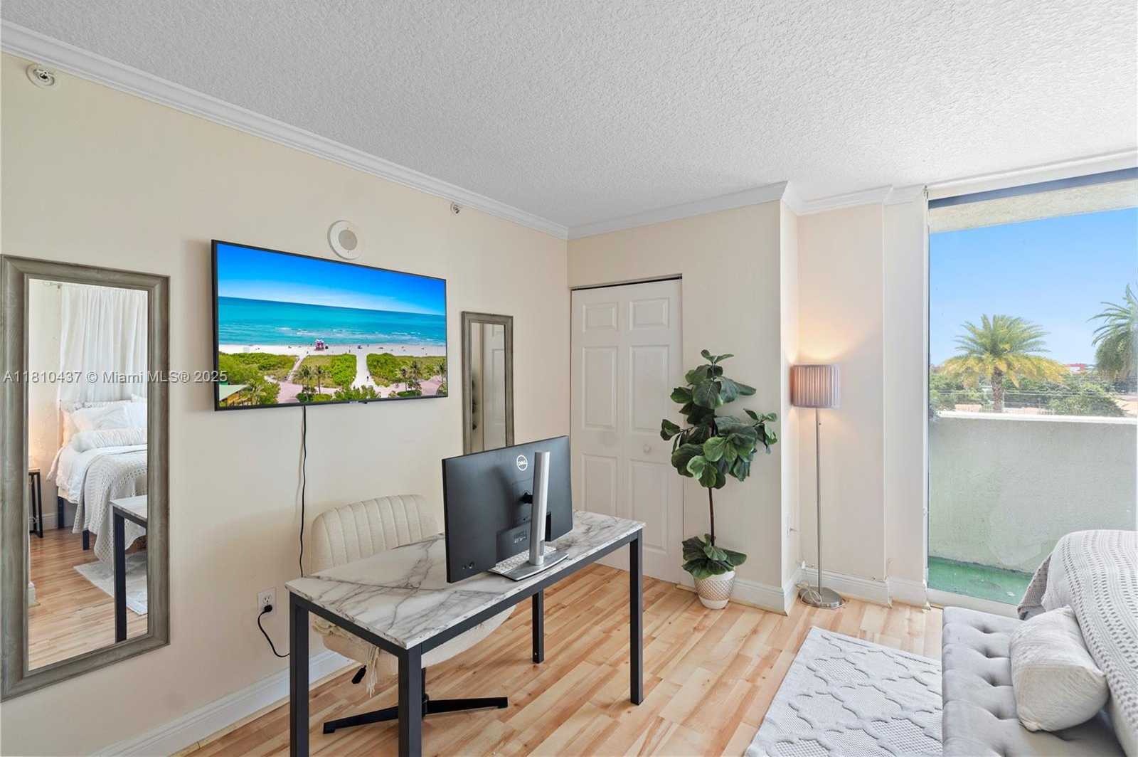 Small Image of 3000 CORAL WAY #510, Miami Number 20