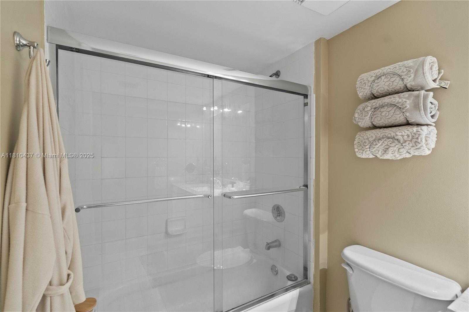 Small Image of 3000 CORAL WAY #510, Miami Number 28