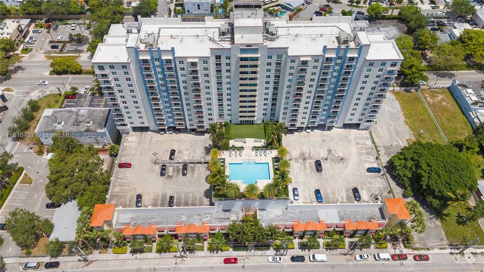 Small Image of 3000 CORAL WAY #510, Miami Number 47