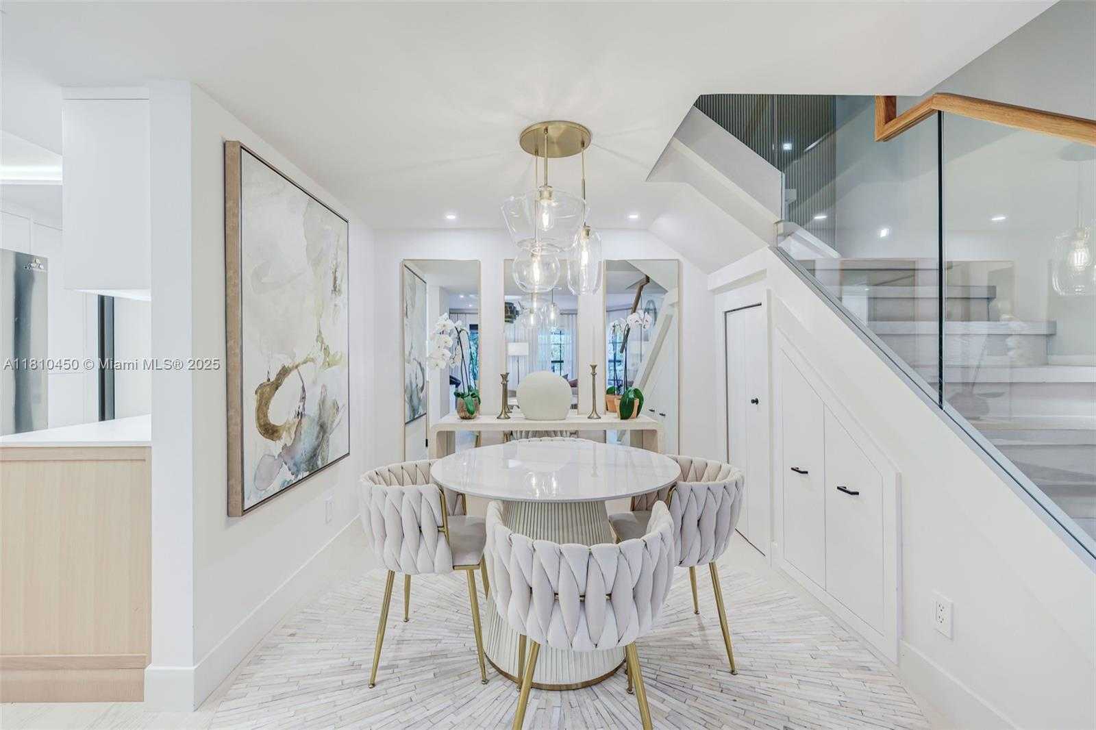 Small Image of 725 BILTMORE CT, Coral Gables Number 10