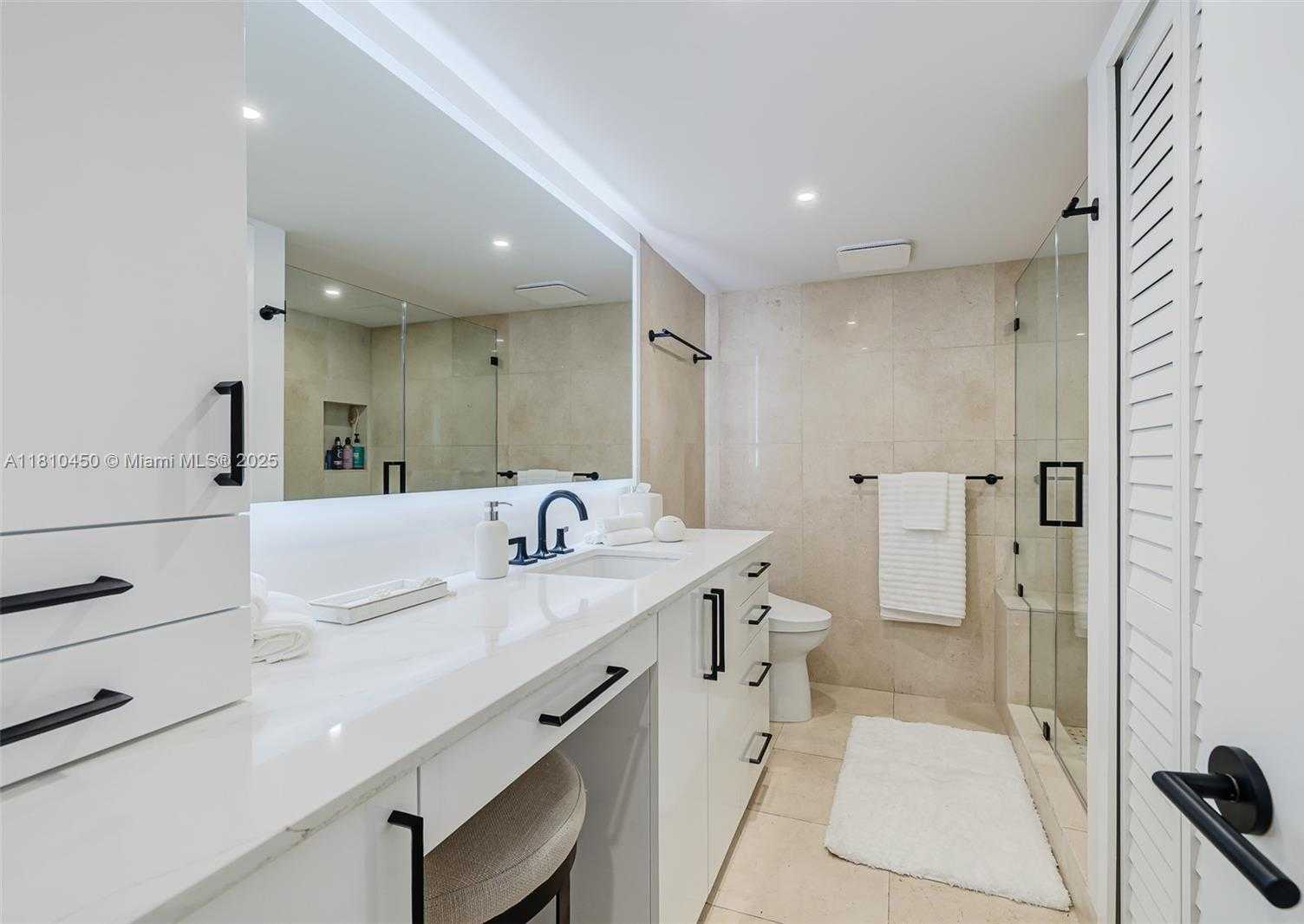 Small Image of 725 BILTMORE CT, Coral Gables Number 25