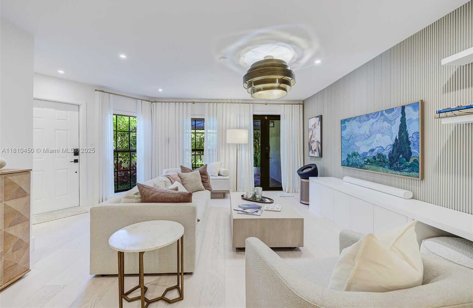 Small Image of 725 BILTMORE CT, Coral Gables Number 9