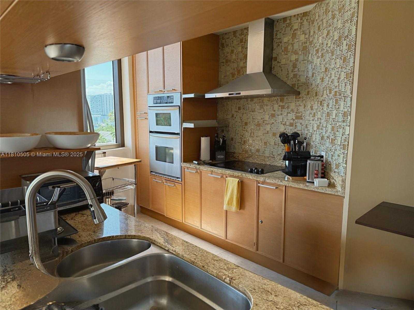 Small Image of 16275 COLLINS AVE #504, Sunny Isles Beach Number 3