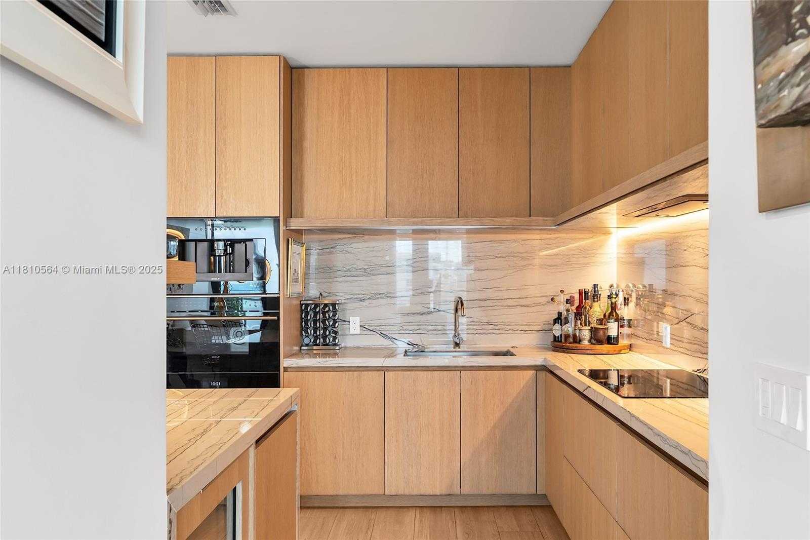 Small Image of 8701 COLLINS AVE #905, Miami Beach Number 18