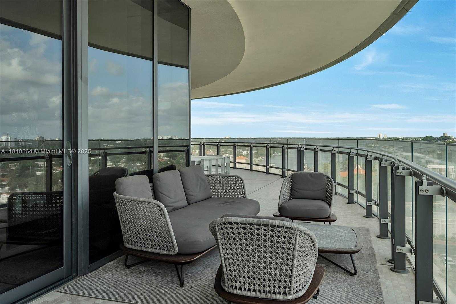 Small Image of 8701 COLLINS AVE #905, Miami Beach Number 23