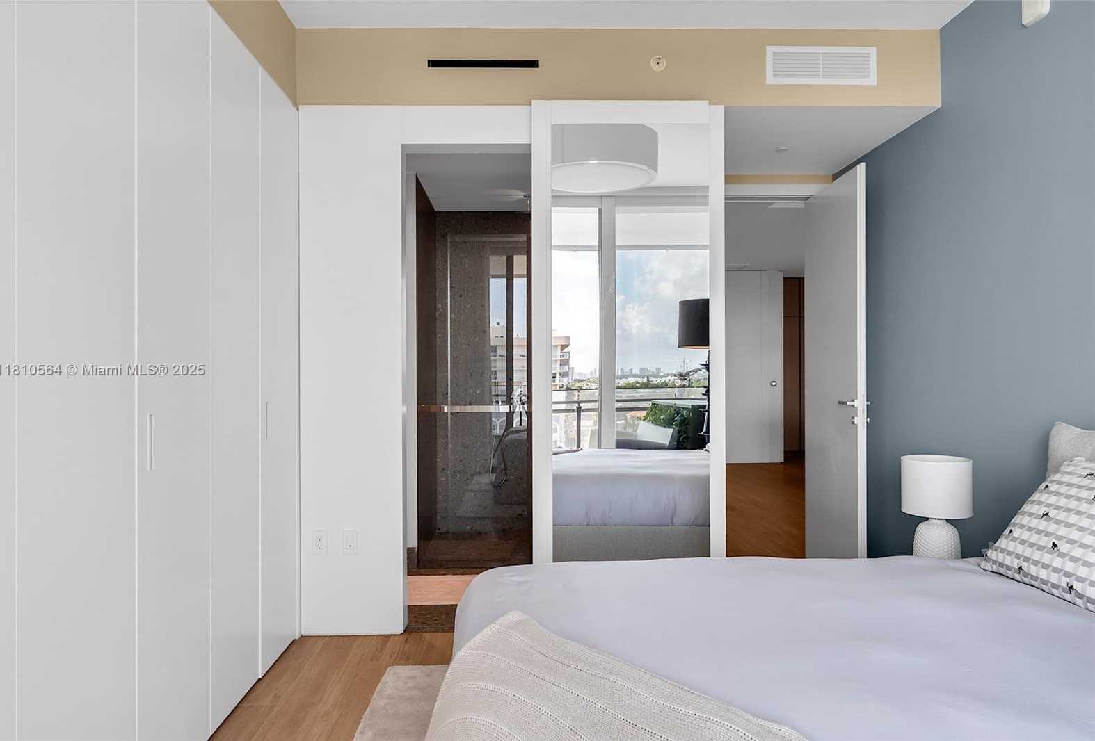Small Image of 8701 COLLINS AVE #905, Miami Beach Number 40