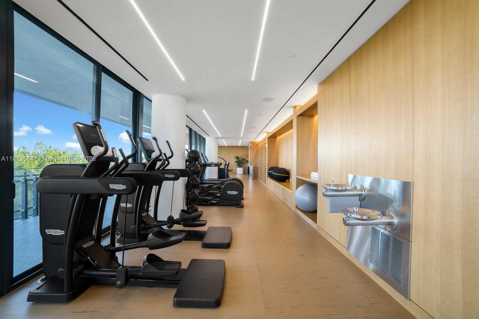 Small Image of 8701 COLLINS AVE #905, Miami Beach Number 61