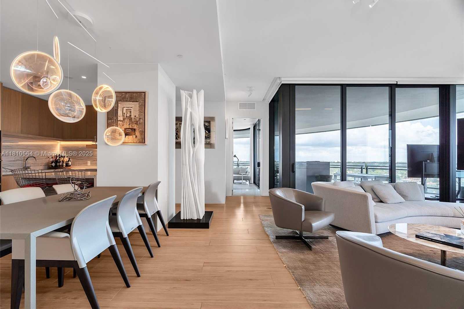 Small Image of 8701 COLLINS AVE #905, Miami Beach Number 9