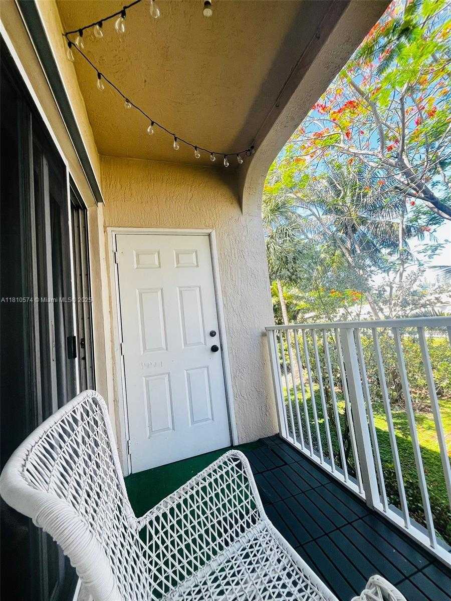 Small Image of 5670 NORTH WEST 116TH AVE #212, Doral Number 14