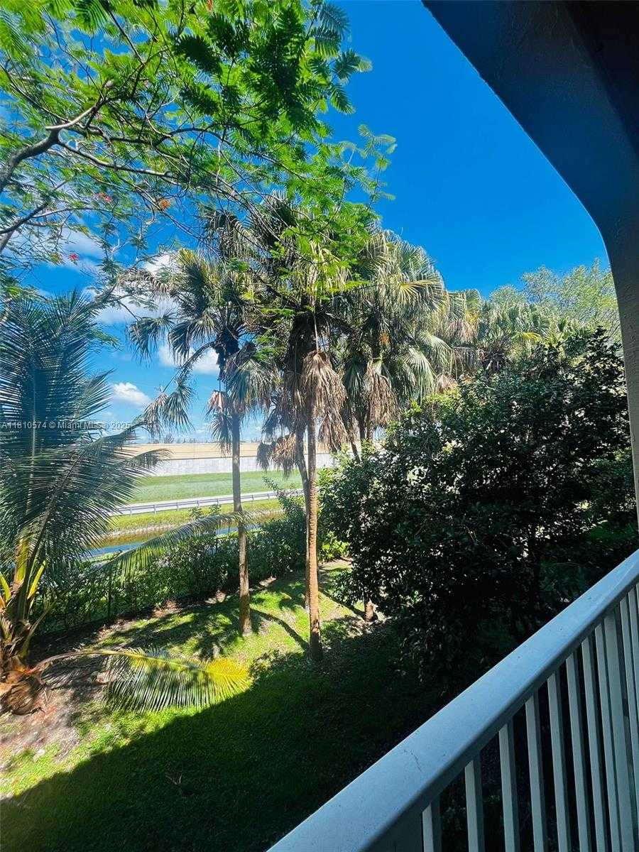 Small Image of 5670 NORTH WEST 116TH AVE #212, Doral Number 16