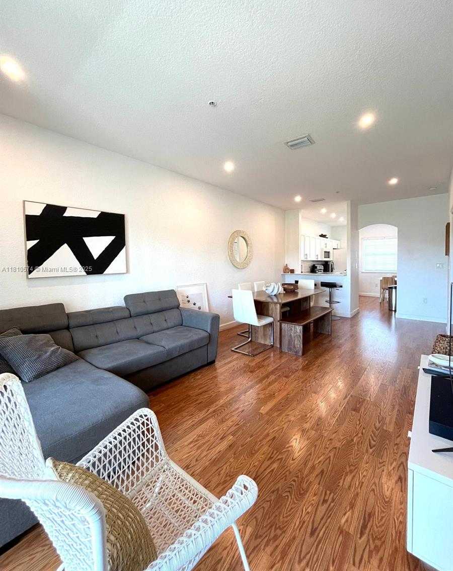 Small Image of 5670 NORTH WEST 116TH AVE #212, Doral Number 3