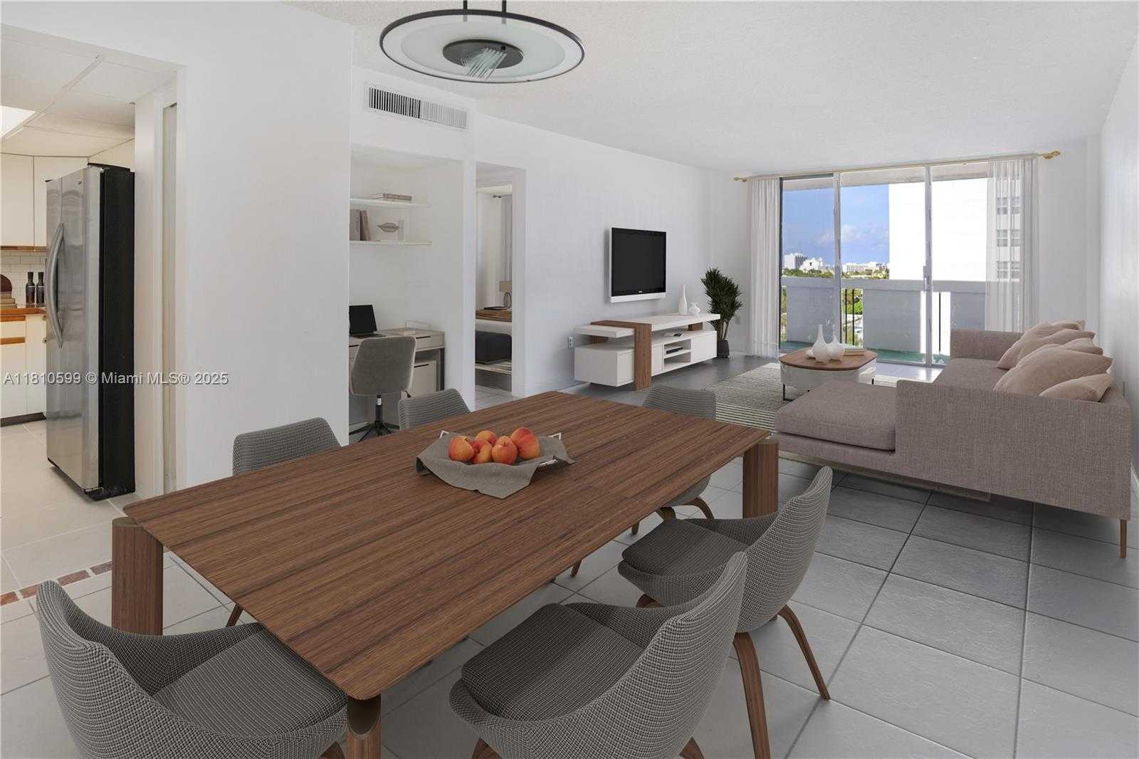 Small Image of 800 WEST AVE #920, Miami Beach Number 3