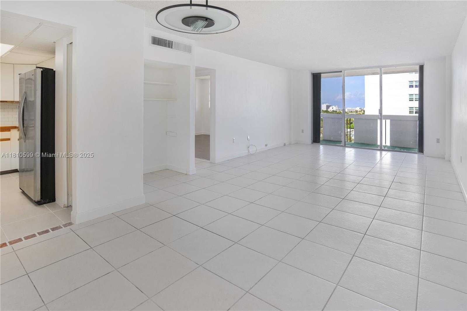 Small Image of 800 WEST AVE #920, Miami Beach Number 6