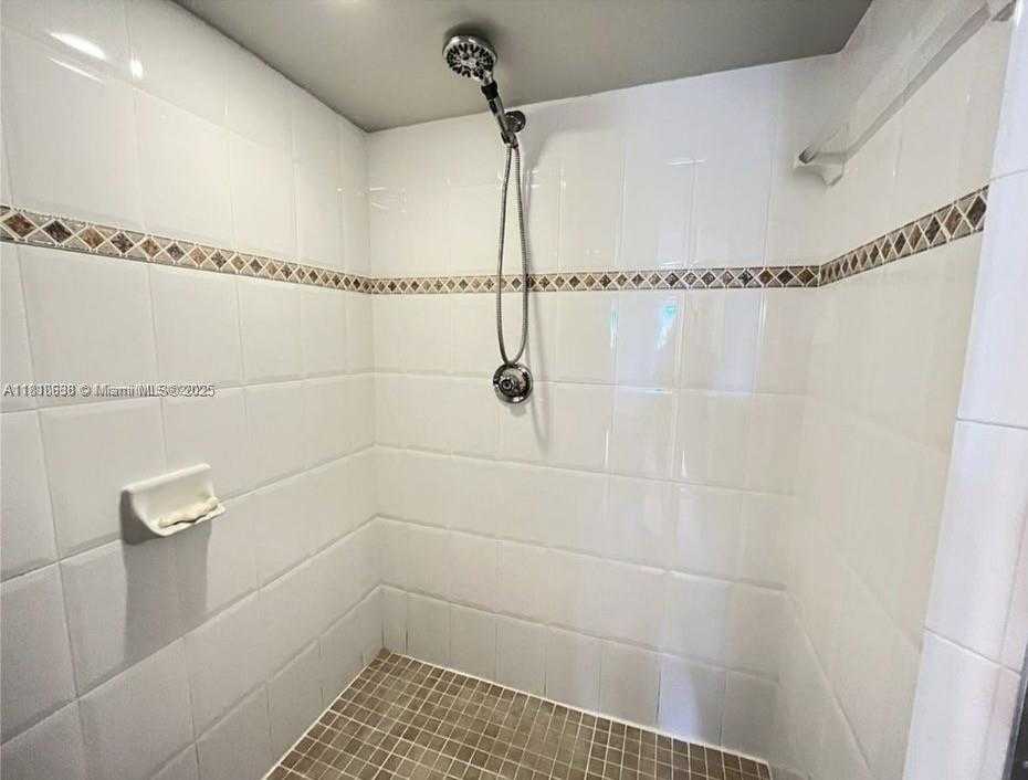 Small Image of 1650 CORAL WAY #403, Miami Number 11