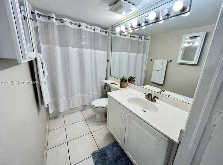 Small Image of 1650 CORAL WAY #403, Miami Number 15