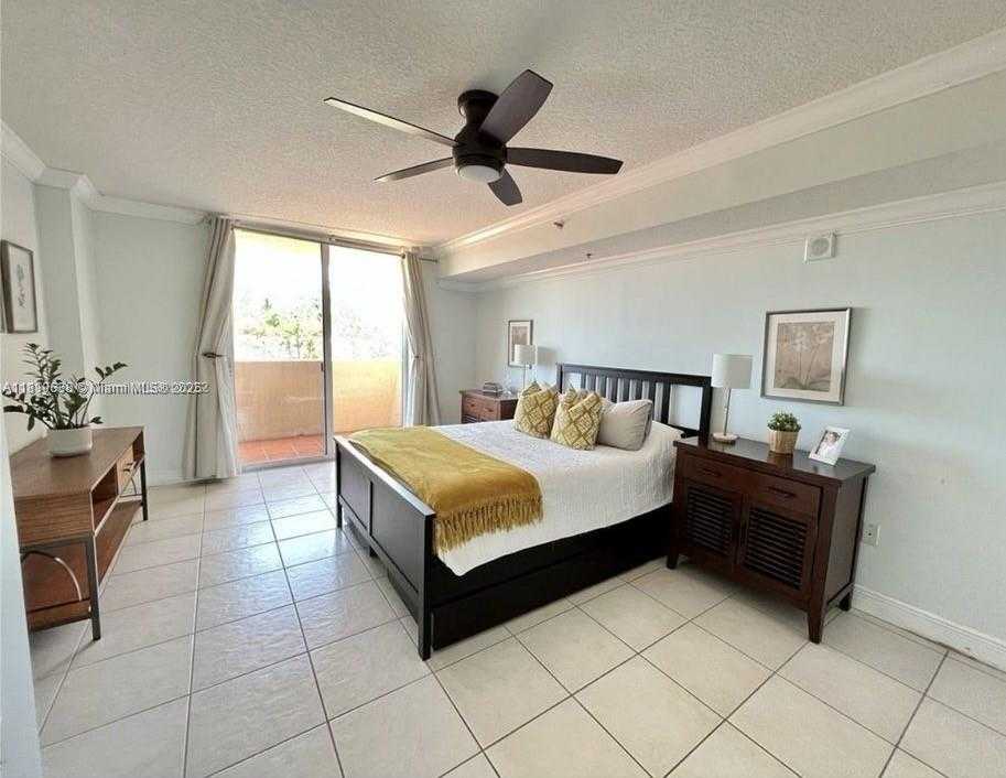Small Image of 1650 CORAL WAY #403, Miami Number 6
