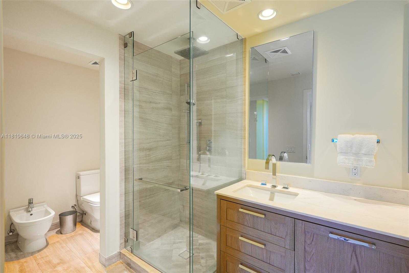 Small Image of 360 OCEAN DR #205S, Key Biscayne Number 11