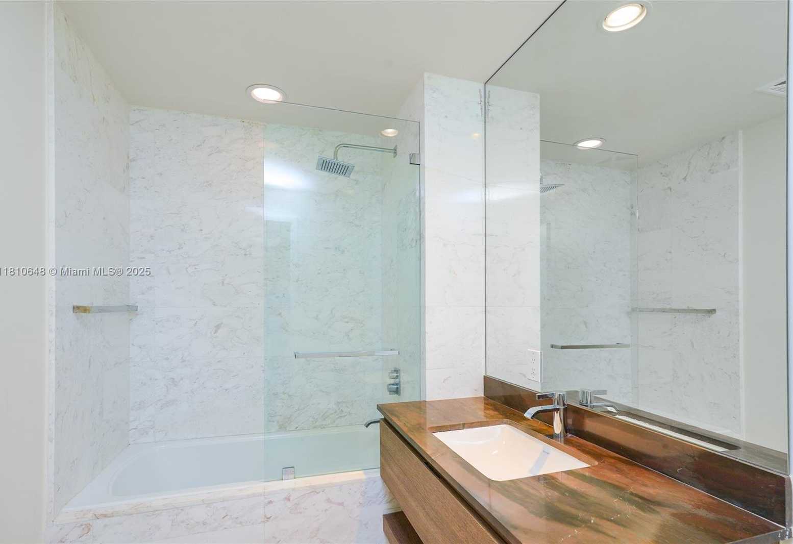 Small Image of 360 OCEAN DR #205S, Key Biscayne Number 14