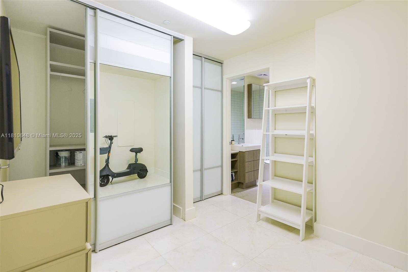 Small Image of 360 OCEAN DR #205S, Key Biscayne Number 21