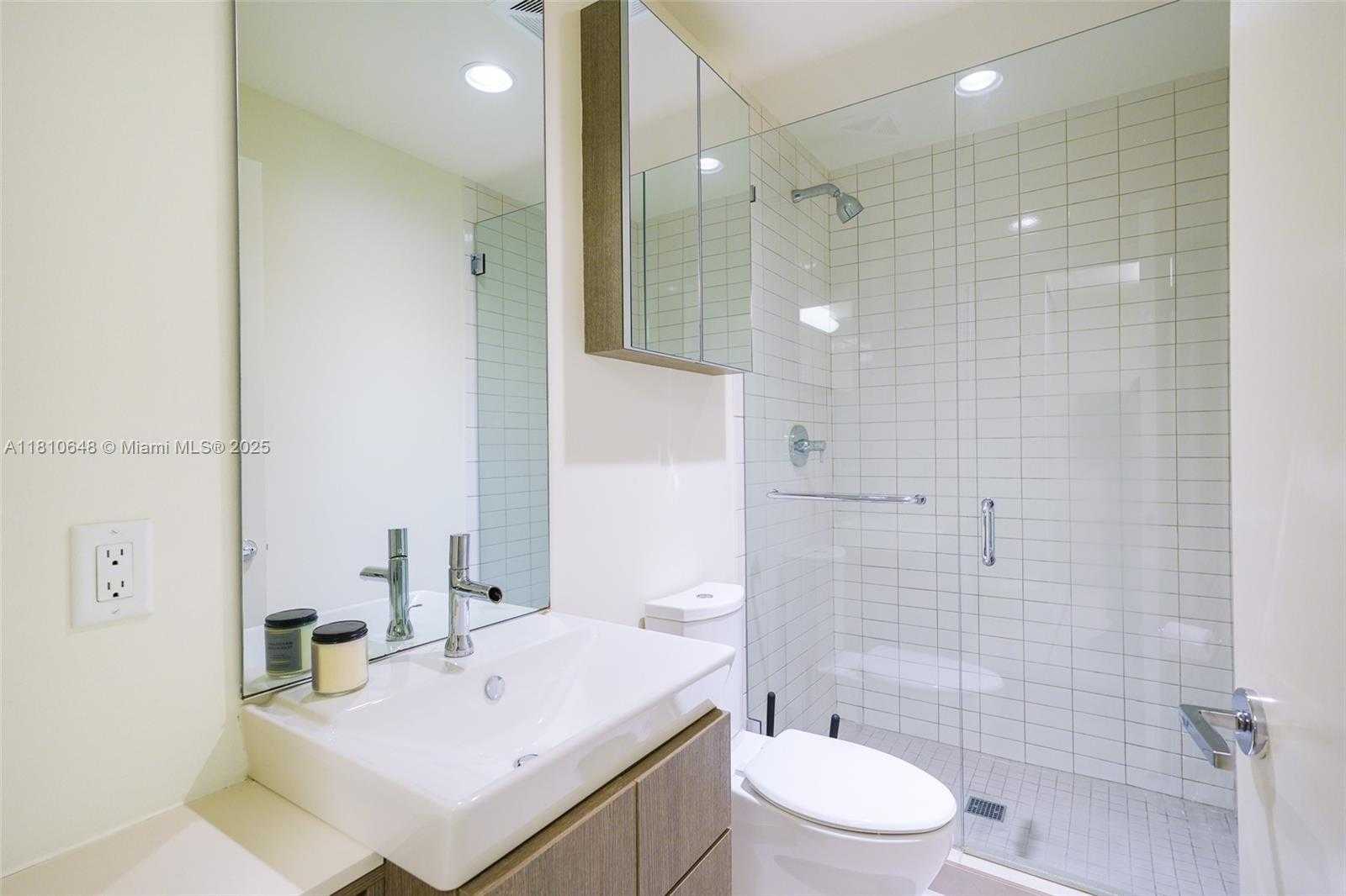 Small Image of 360 OCEAN DR #205S, Key Biscayne Number 23