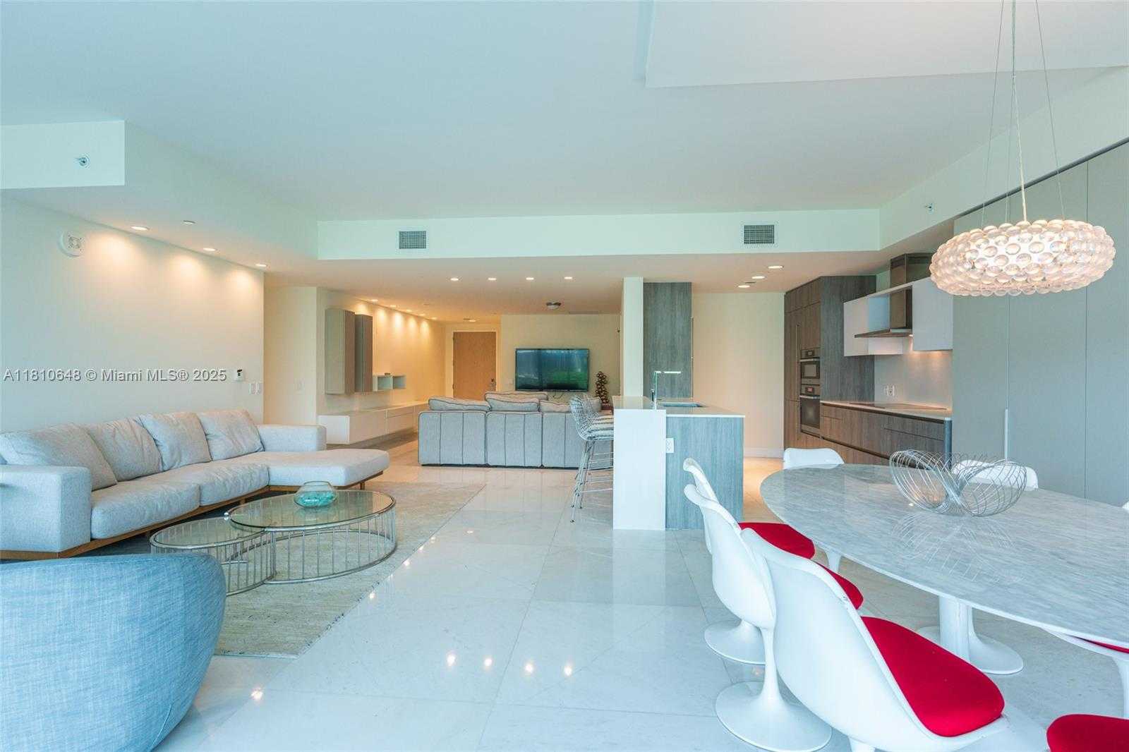 Small Image of 360 OCEAN DR #205S, Key Biscayne Number 39