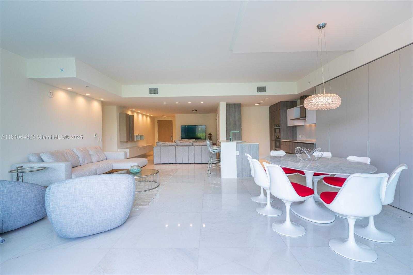 Small Image of 360 OCEAN DR #205S, Key Biscayne Number 40