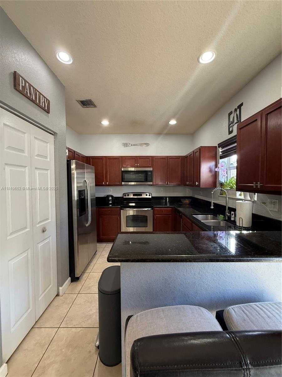 Small Image of 8875 SOUTH WEST 223RD LN, Cutler Bay Number 3