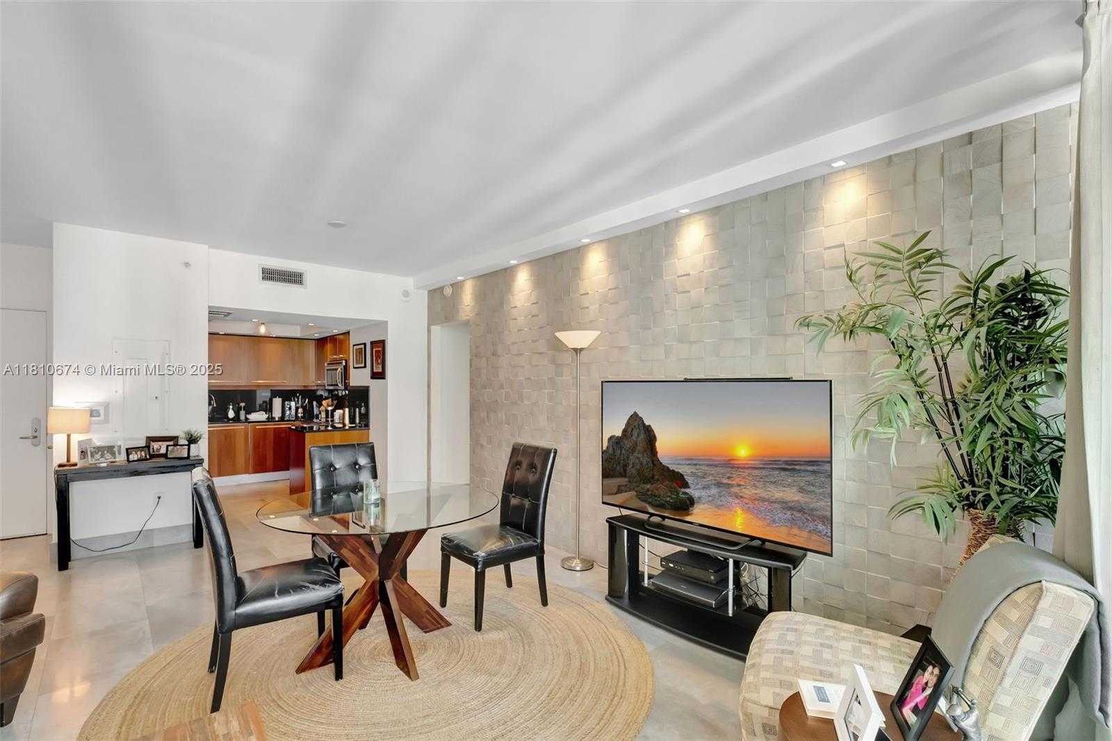 Small Image of 1331 BRICKELL BAY DR #1504, Miami Number 2