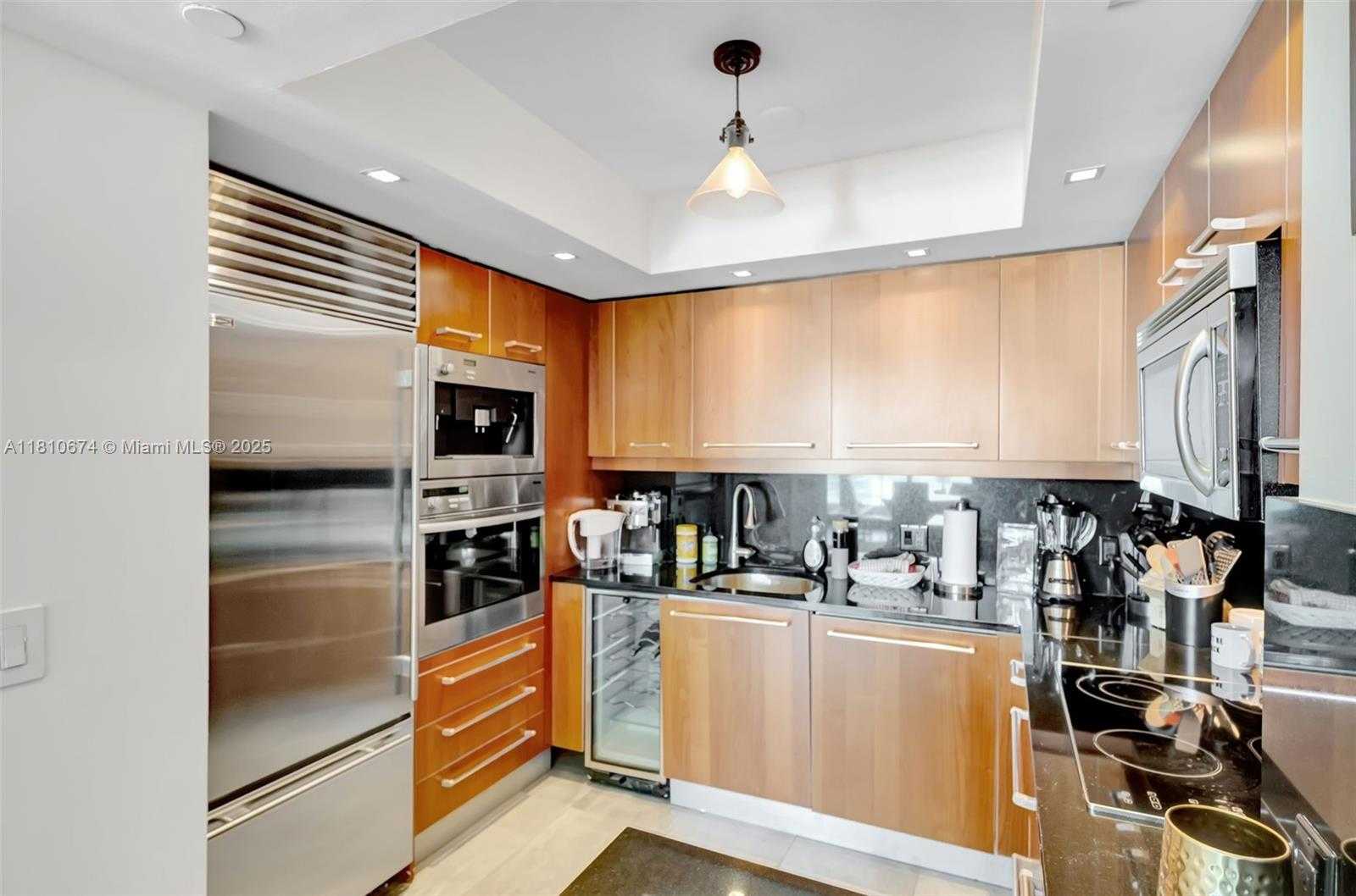 Small Image of 1331 BRICKELL BAY DR #1504, Miami Number 3