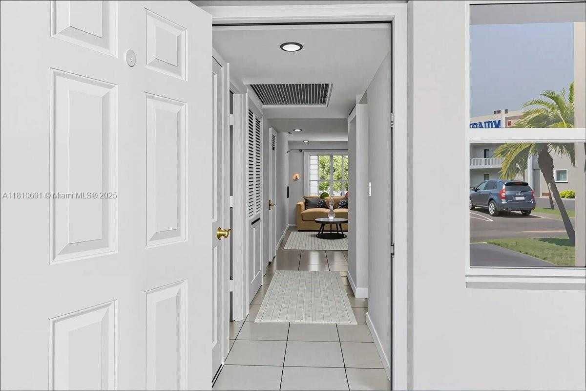 Small Image of 2200 PARK LN #109, Hollywood Number 12