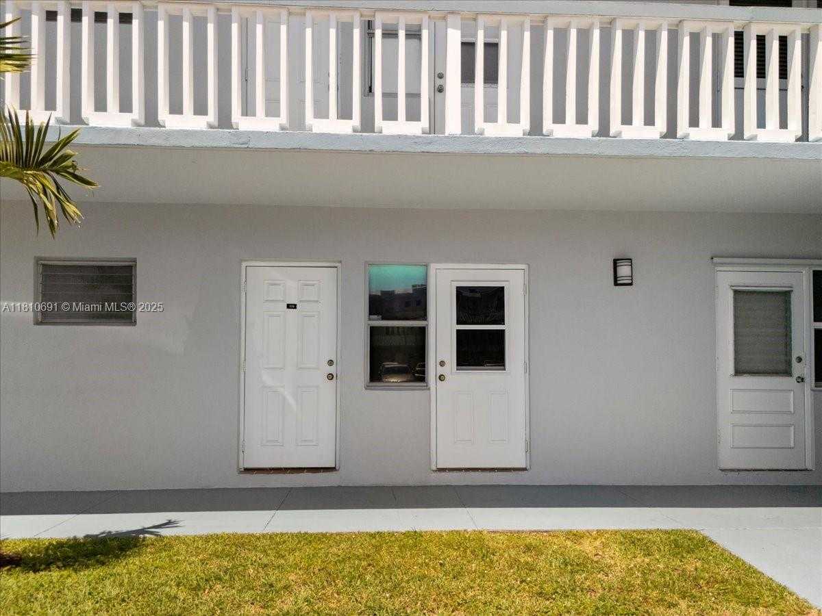 Small Image of 2200 PARK LN #109, Hollywood Number 37