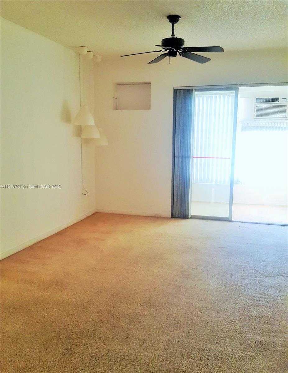 Small Image of 19080 NORTH EAST 3RD CT #318, Miami Number 4