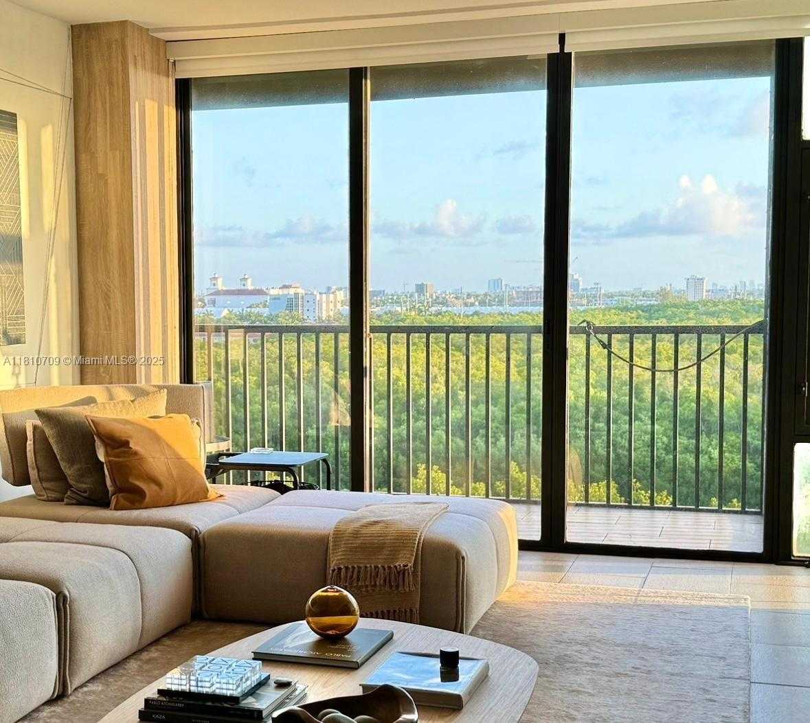 Small Image of 3375 NORTH COUNTRY CLUB DR #701, Aventura Number 10