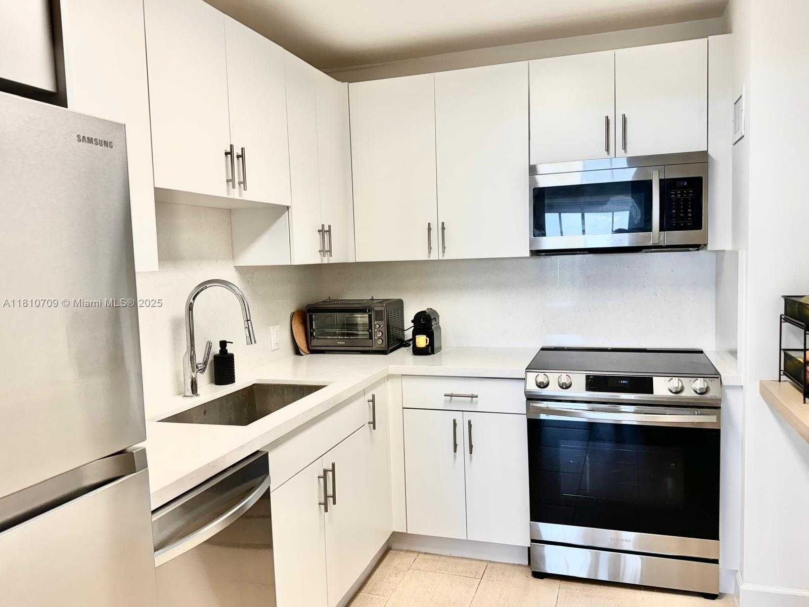Small Image of 3375 NORTH COUNTRY CLUB DR #701, Aventura Number 15