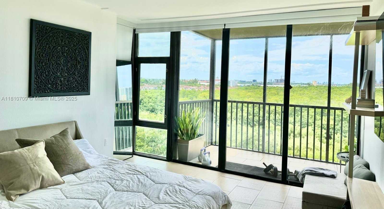 Small Image of 3375 NORTH COUNTRY CLUB DR #701, Aventura Number 29