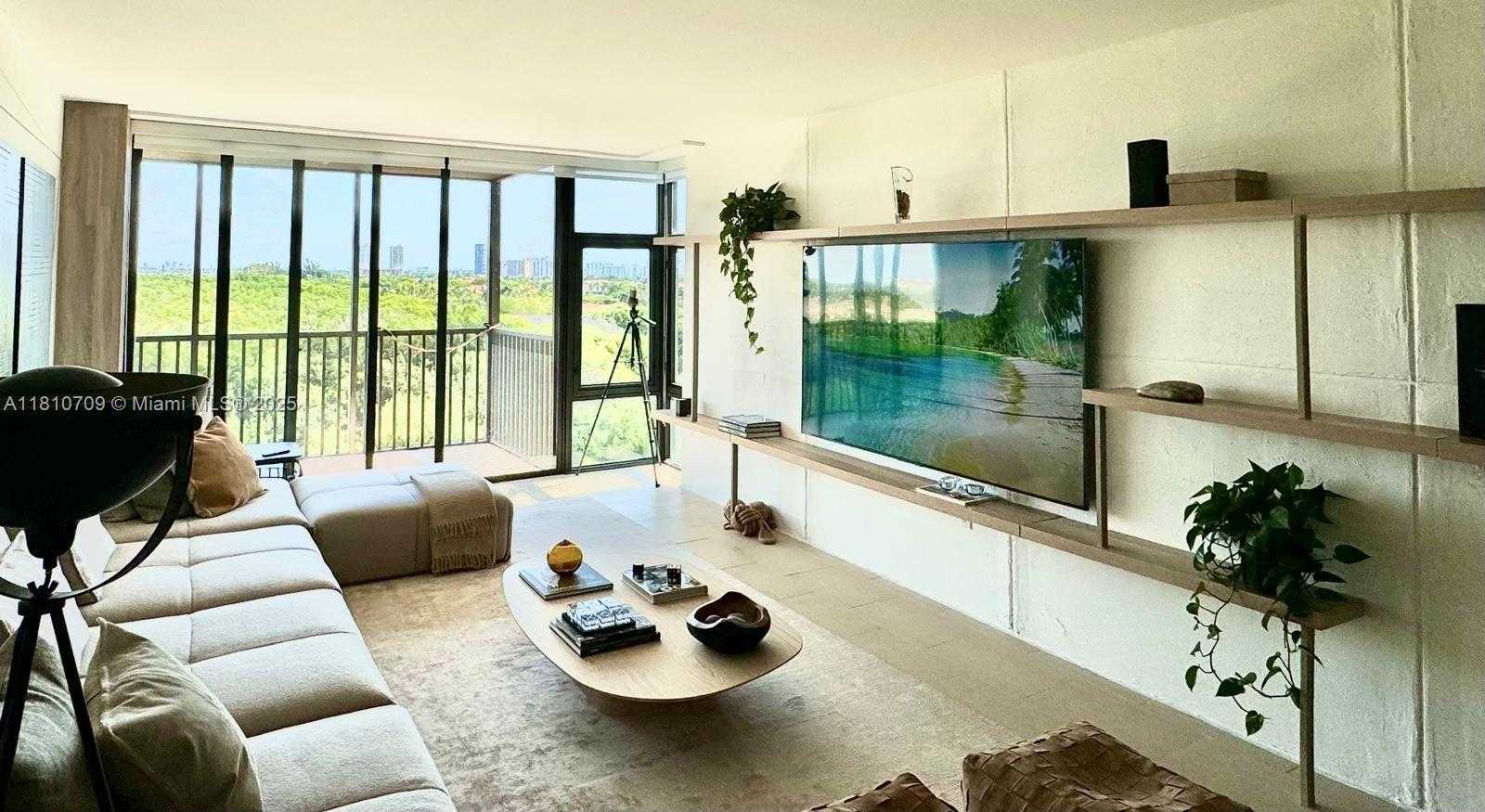 Small Image of 3375 NORTH COUNTRY CLUB DR #701, Aventura Number 3