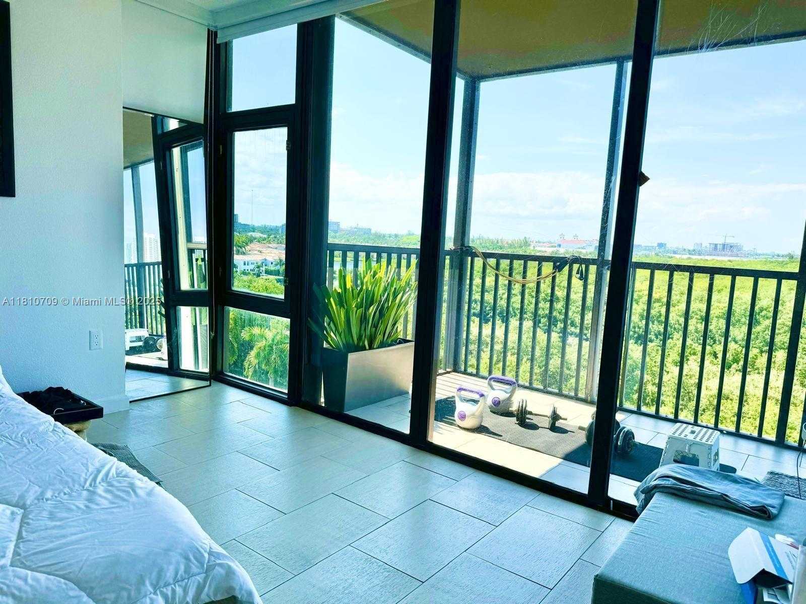 Small Image of 3375 NORTH COUNTRY CLUB DR #701, Aventura Number 32