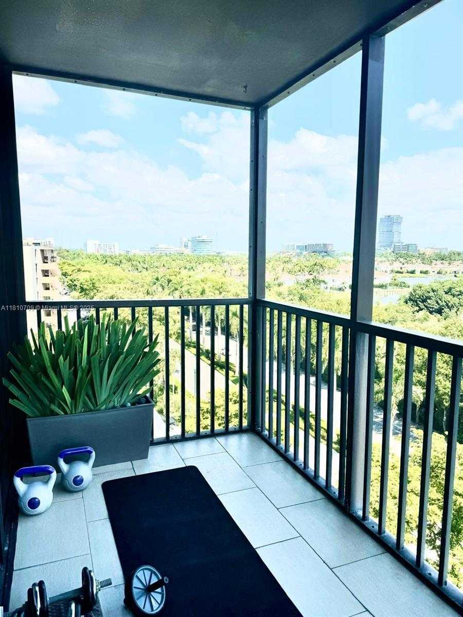 Small Image of 3375 NORTH COUNTRY CLUB DR #701, Aventura Number 35