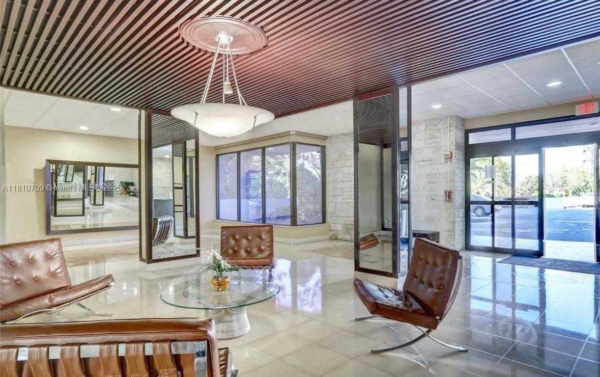Small Image of 3375 NORTH COUNTRY CLUB DR #701, Aventura Number 47