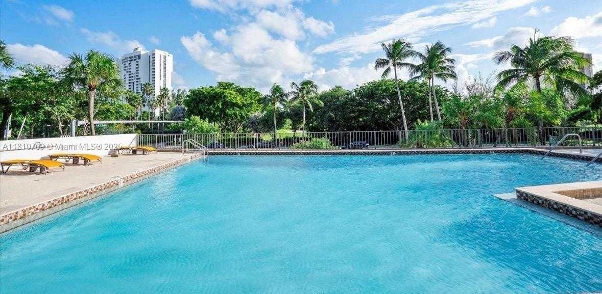 Small Image of 3375 NORTH COUNTRY CLUB DR #701, Aventura Number 49
