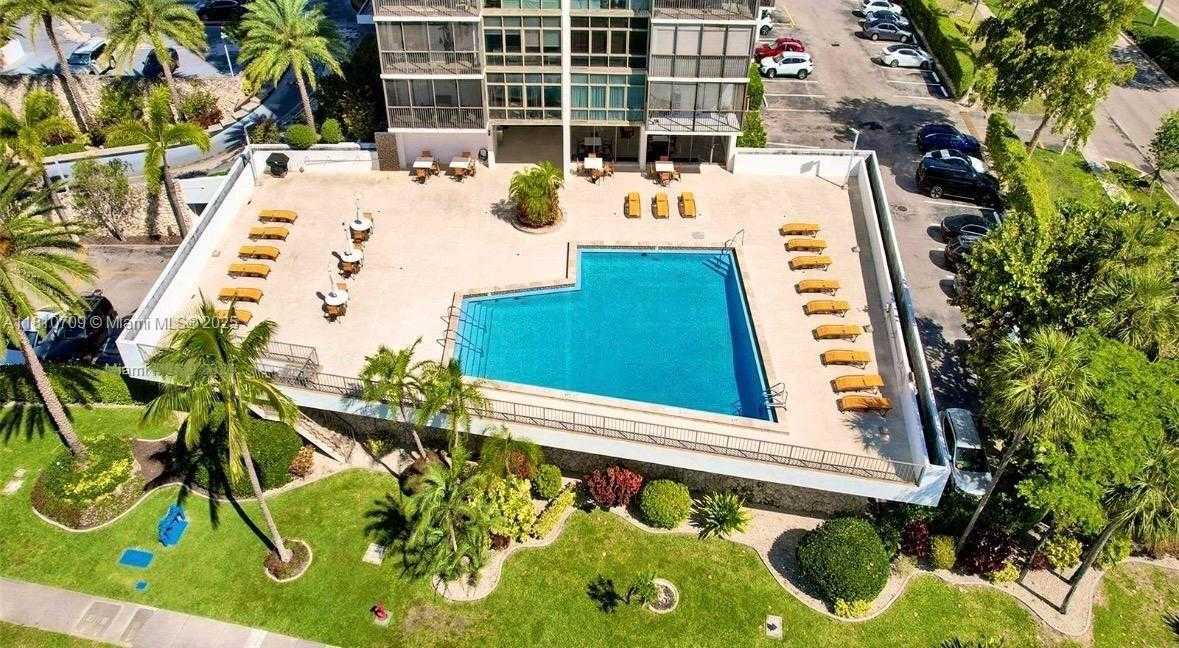 Small Image of 3375 NORTH COUNTRY CLUB DR #701, Aventura Number 50