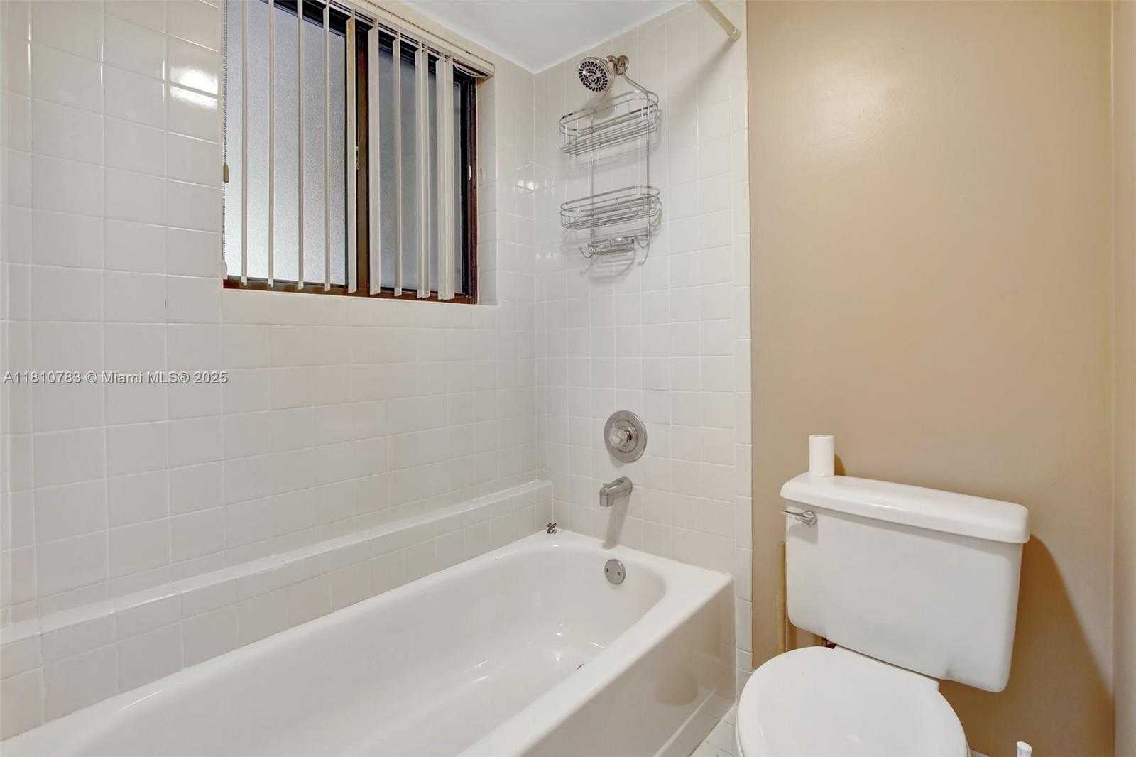 Small Image of 15535 NORTH MIAMI LAKEWAY N #106, Miami Lakes Number 17