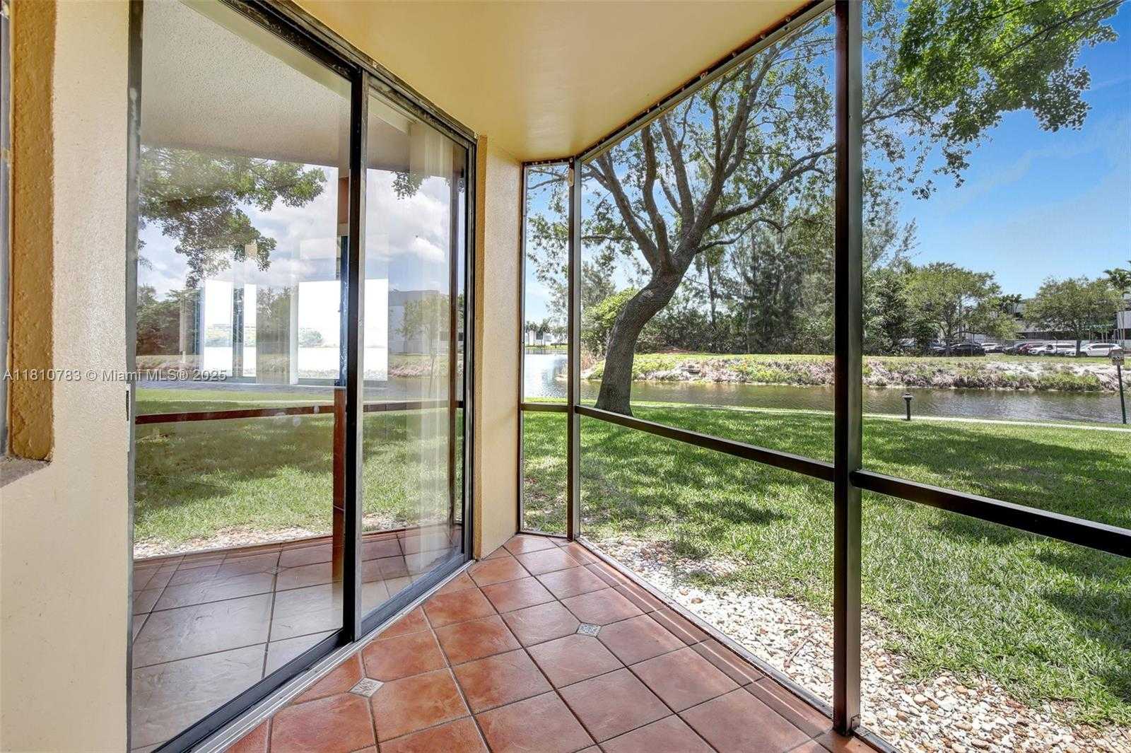 Small Image of 15535 NORTH MIAMI LAKEWAY N #106, Miami Lakes Number 21