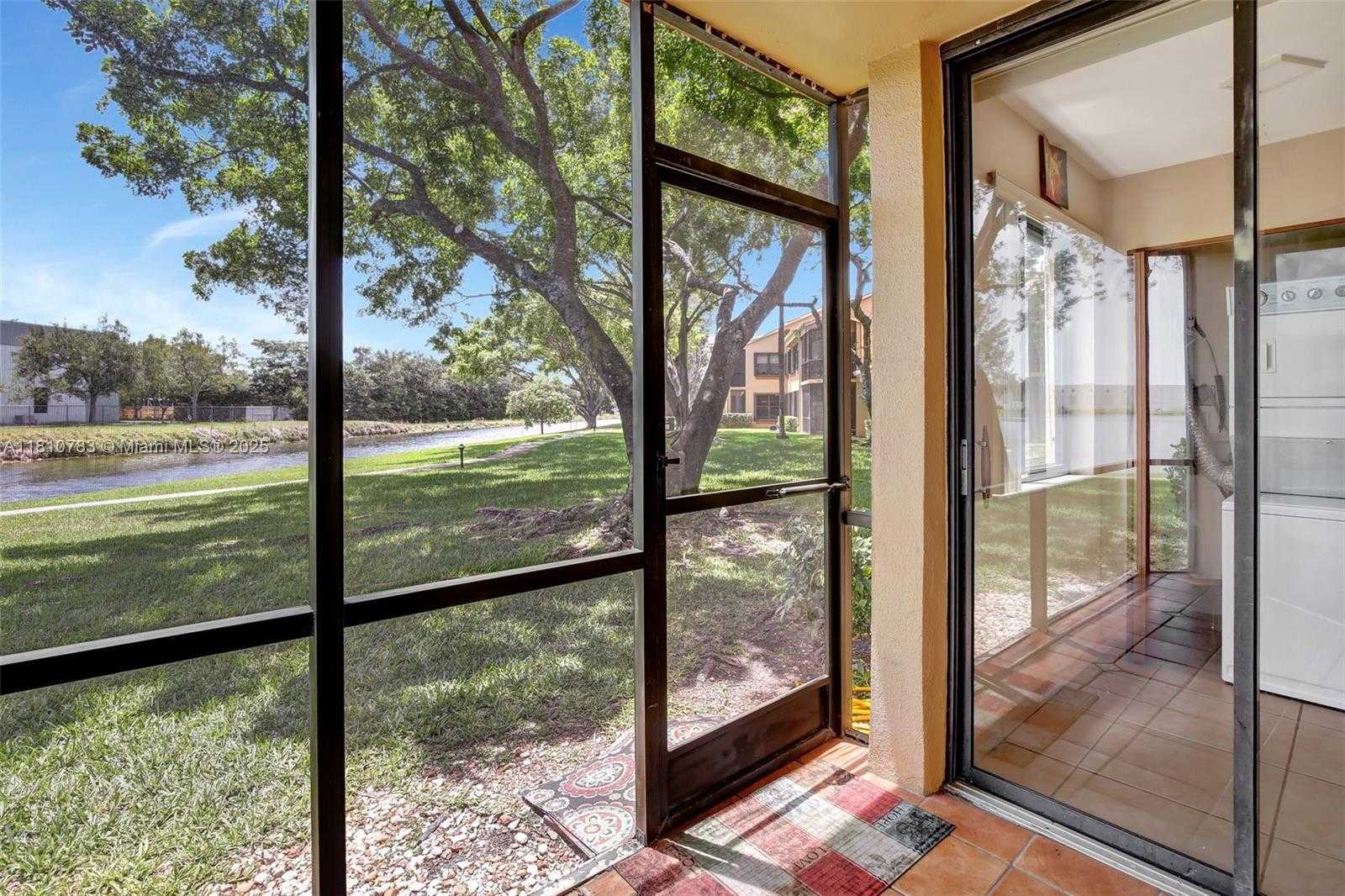 Small Image of 15535 NORTH MIAMI LAKEWAY N #106, Miami Lakes Number 22