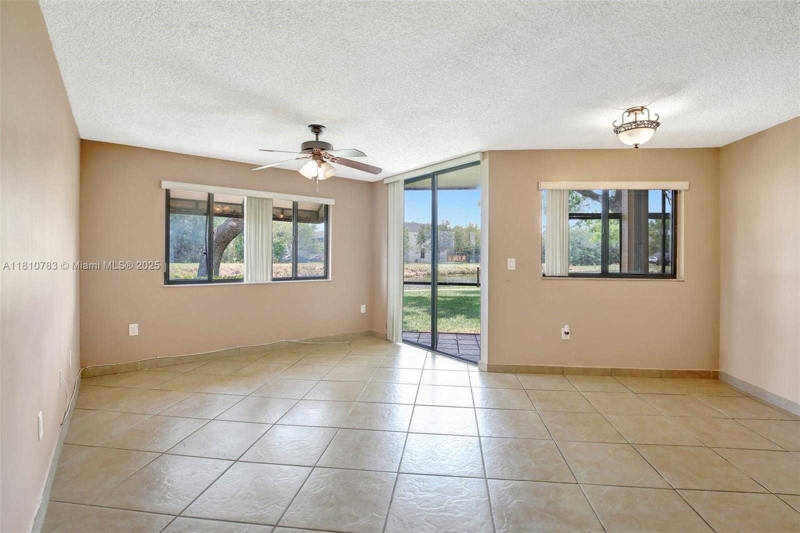 Small Image of 15535 NORTH MIAMI LAKEWAY N #106, Miami Lakes Number 30