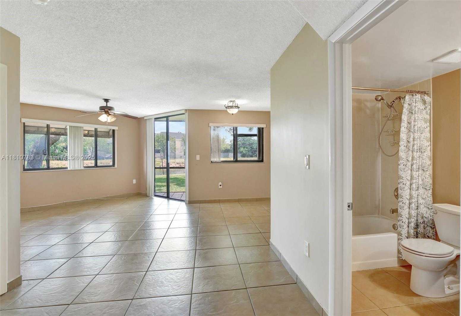 Small Image of 15535 NORTH MIAMI LAKEWAY N #106, Miami Lakes Number 31