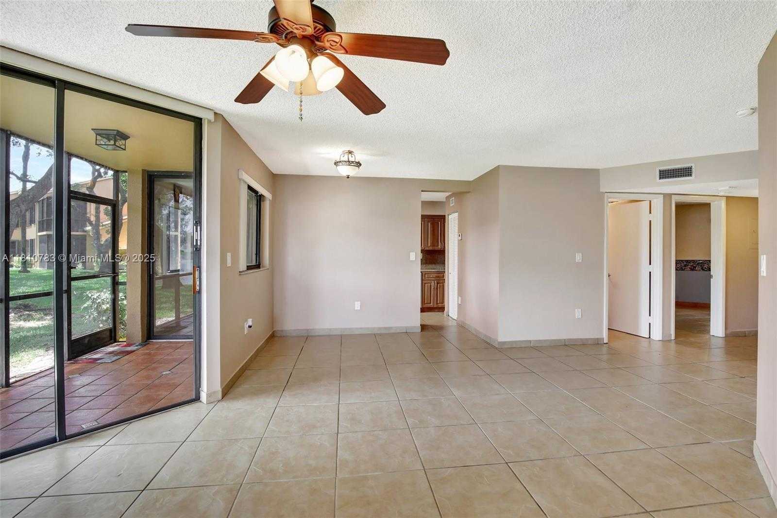 Small Image of 15535 NORTH MIAMI LAKEWAY N #106, Miami Lakes Number 8