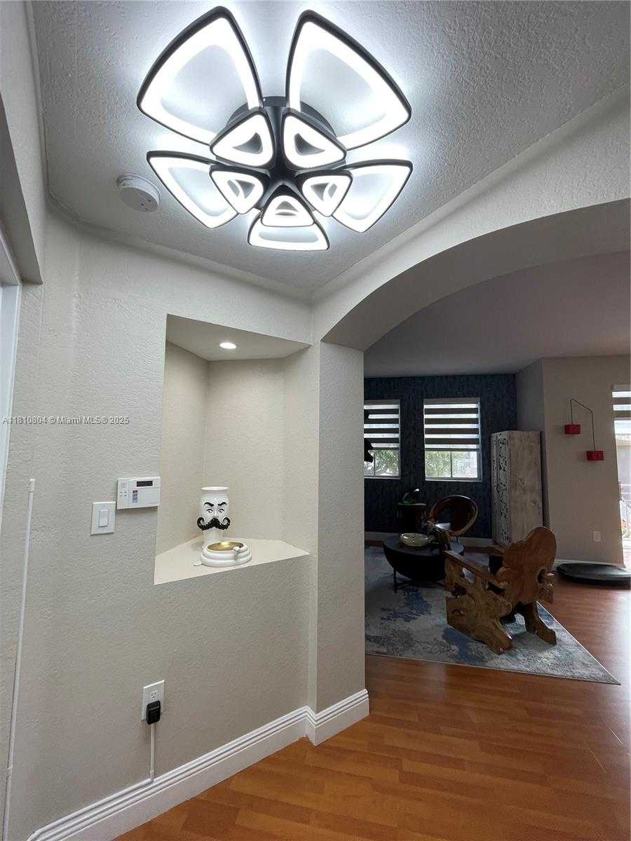 Small Image of 8980 WEST FLAGLER ST #202, Miami Number 10