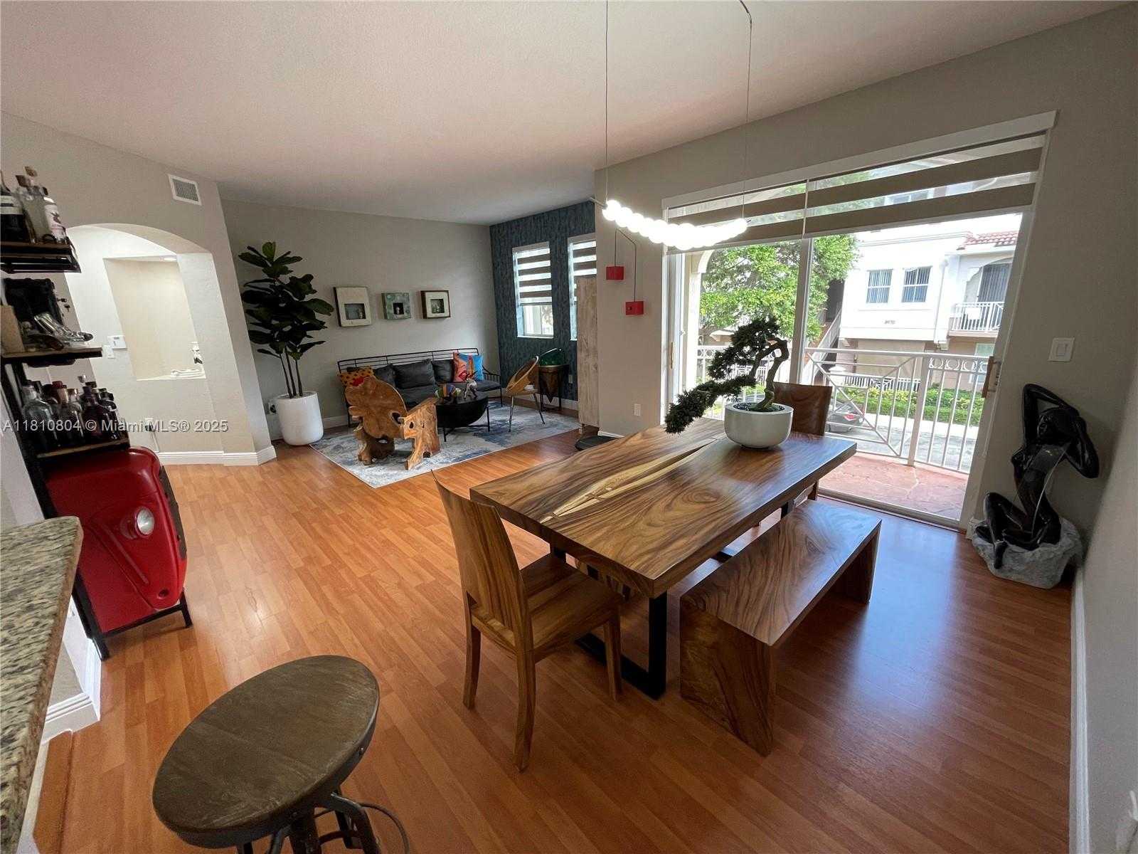Small Image of 8980 WEST FLAGLER ST #202, Miami Number 11
